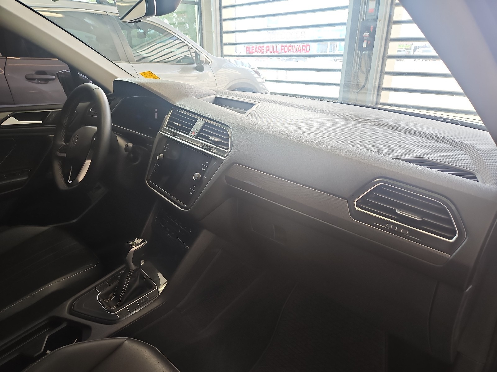 Used 2023 Platinum Gray Metallic Volkswagen SE image 13