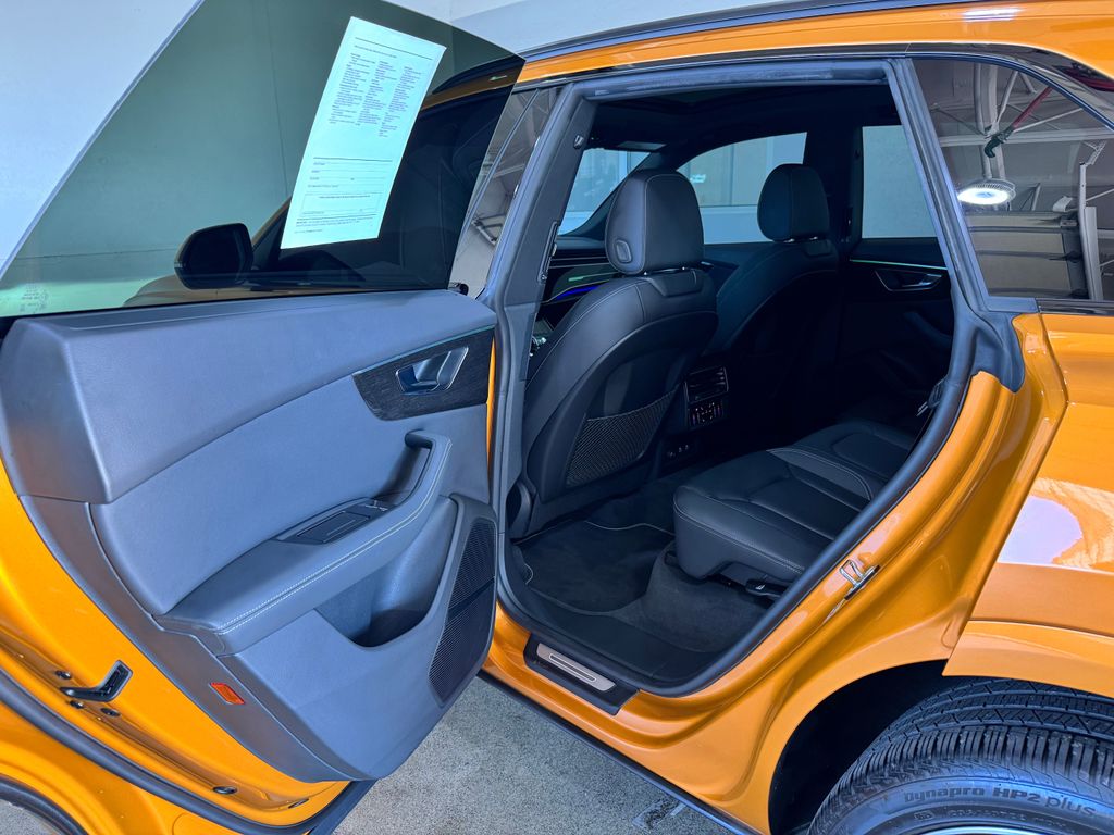 2022 Audi Q8 55 Premium Plus photo 19