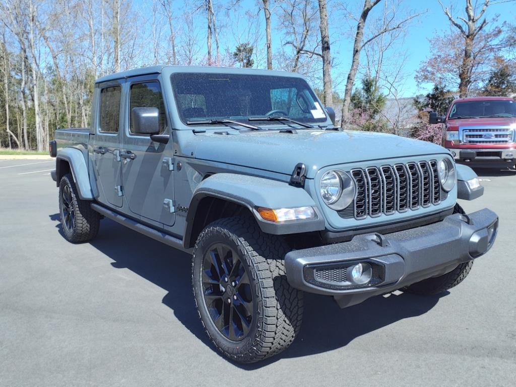 2025 Jeep Gladiator Sport photo 3