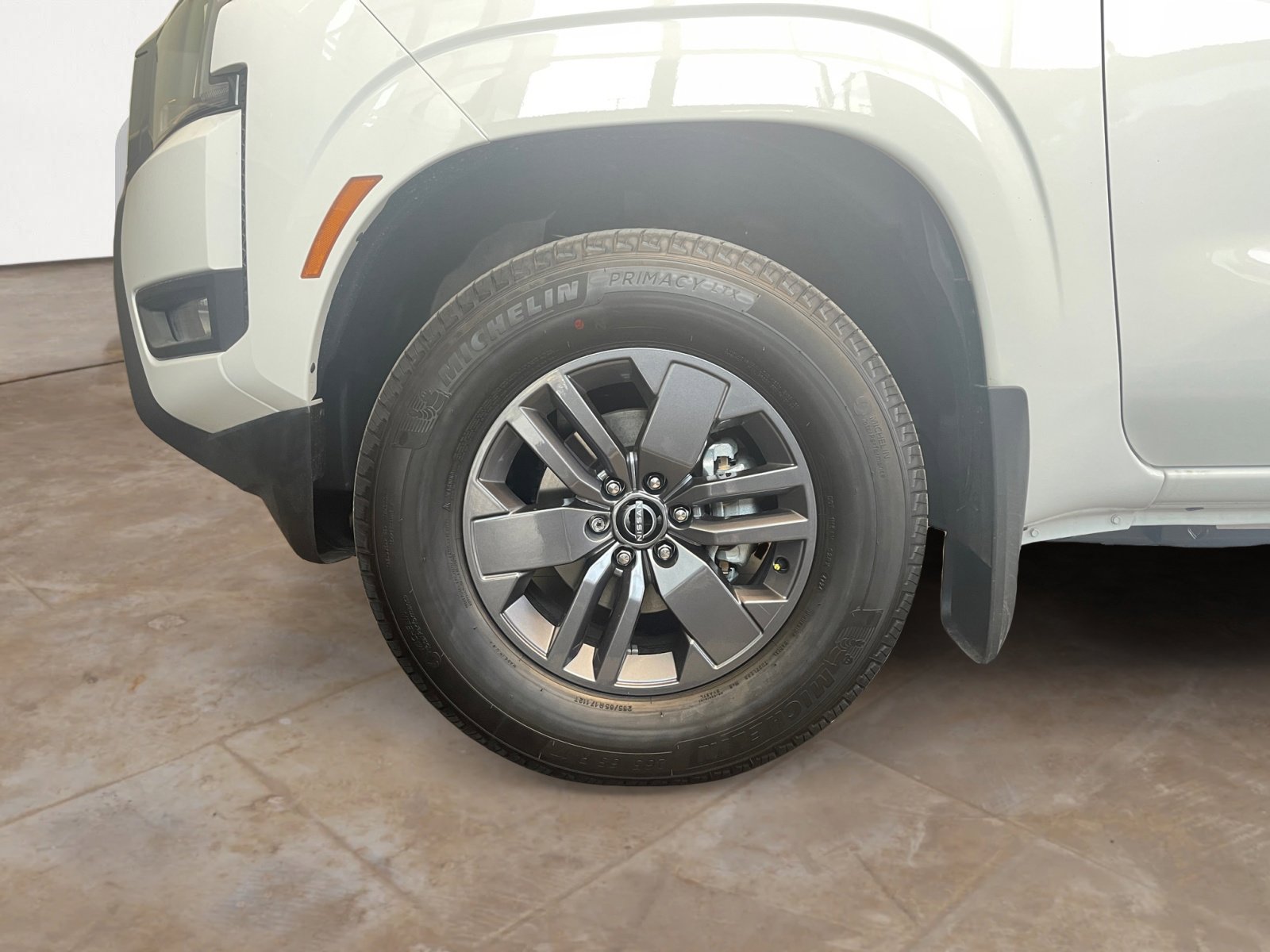 2025 Nissan Frontier SV photo 24