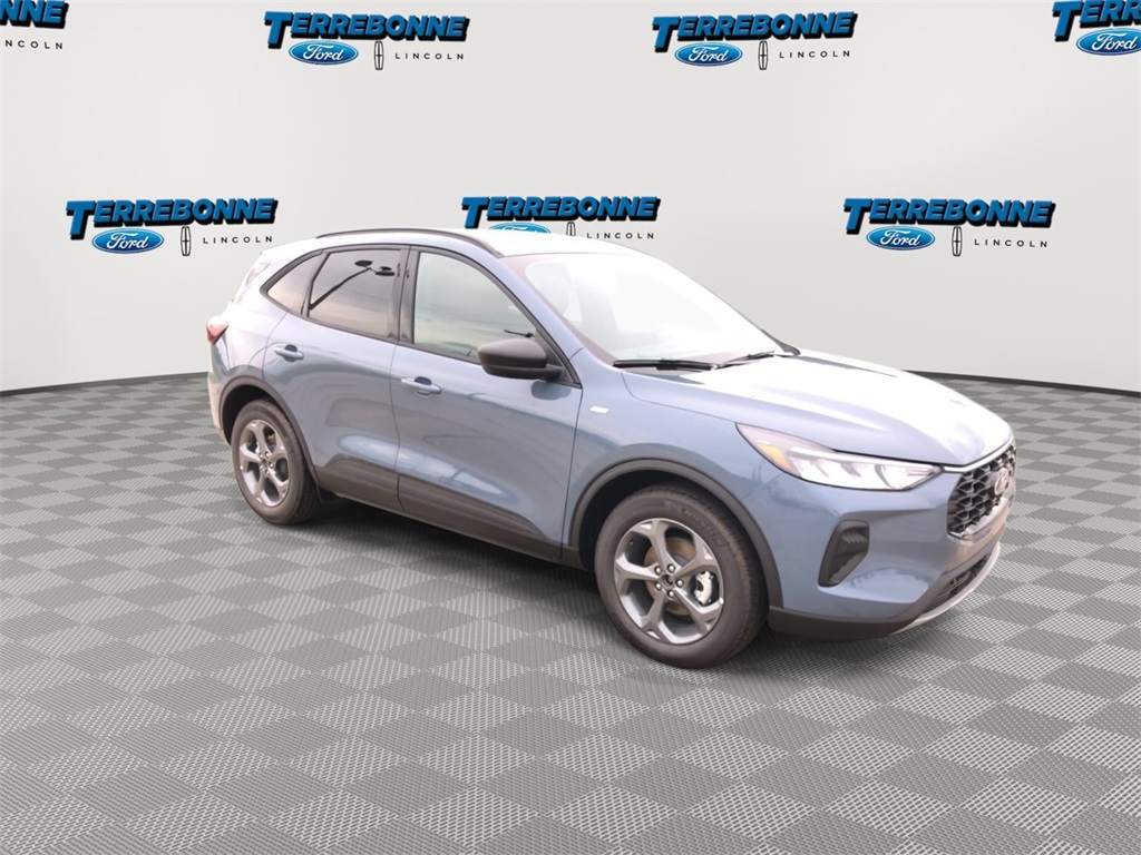2025 Ford Escape ST-Line photo 2