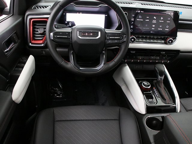 2025 Gmc Canyon AT4 photo 16