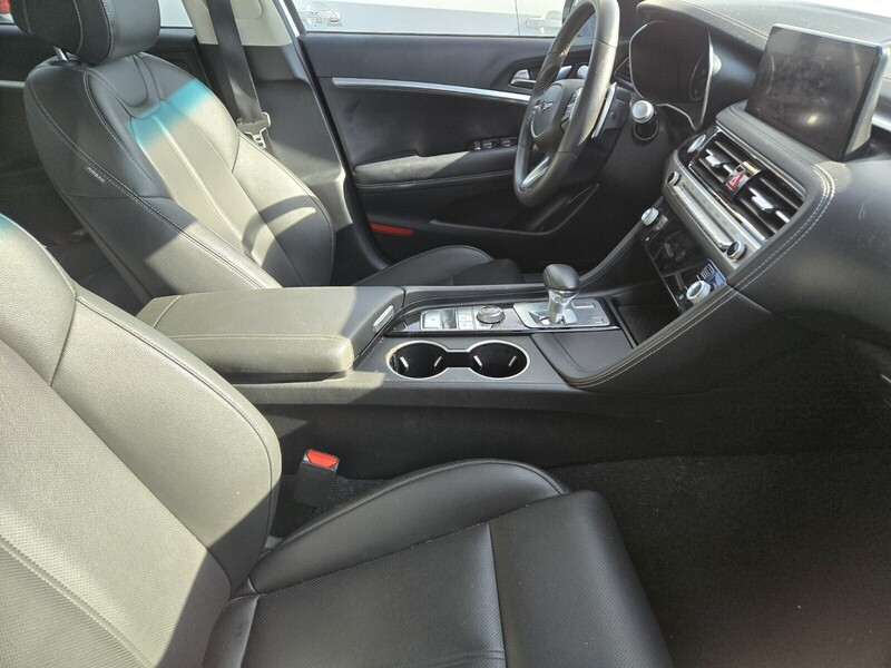 2024 Genesis G70 2.5T photo 3