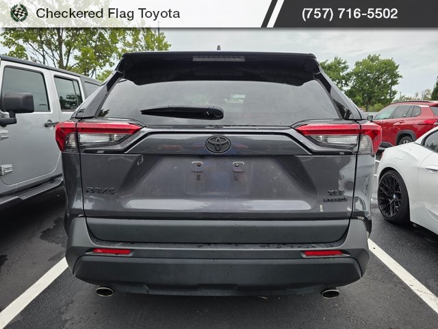 2022 Toyota RAV4 Hybrid XLE Premium photo 5