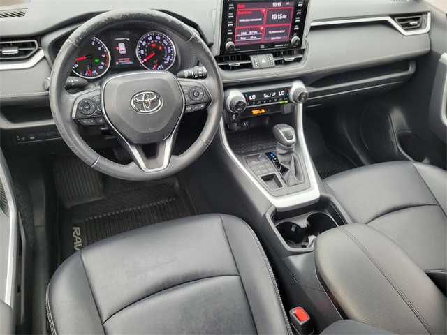 2019 Toyota RAV4 XLE Premium photo 28