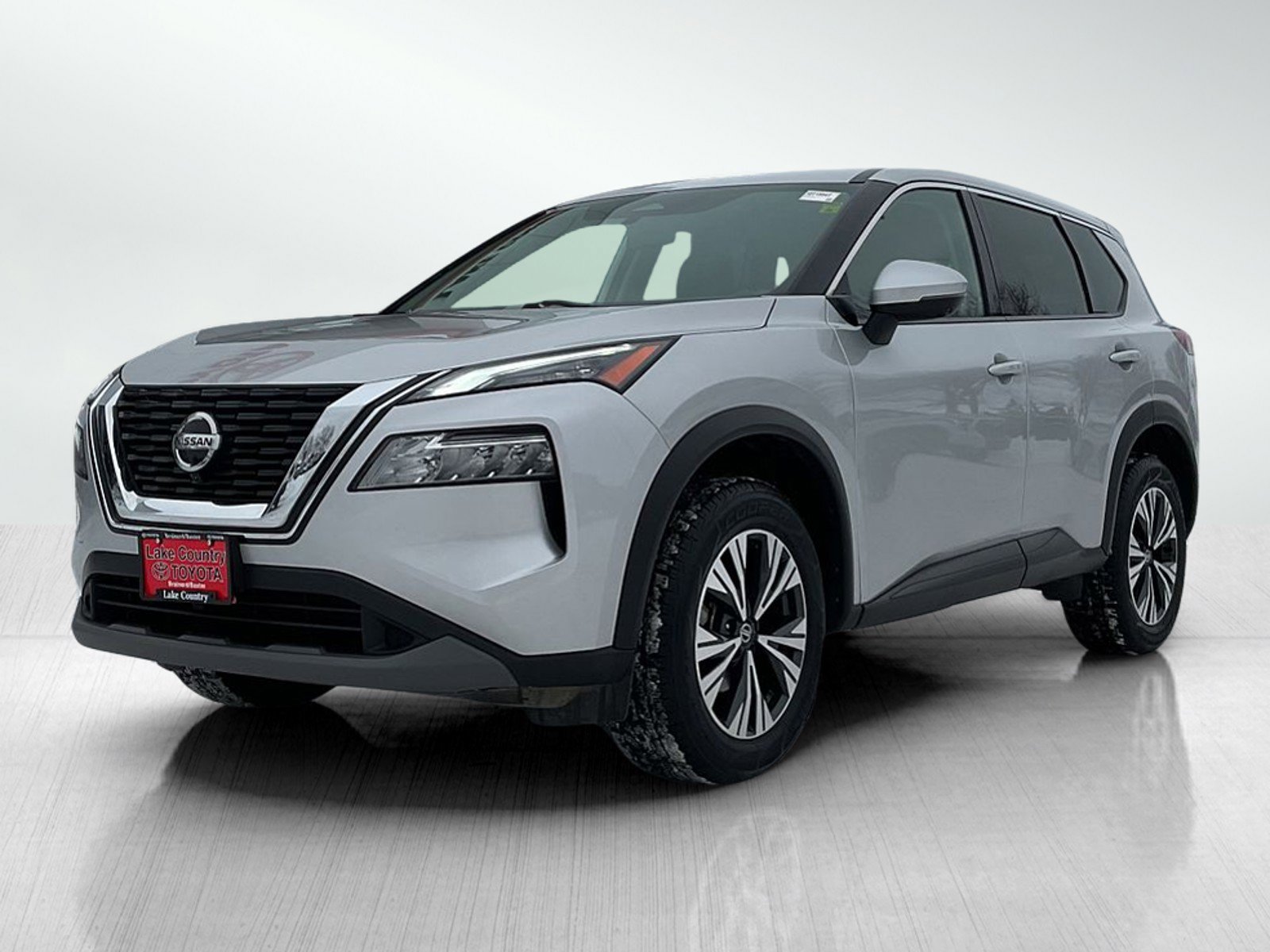 2021 Nissan Rogue SV's photo