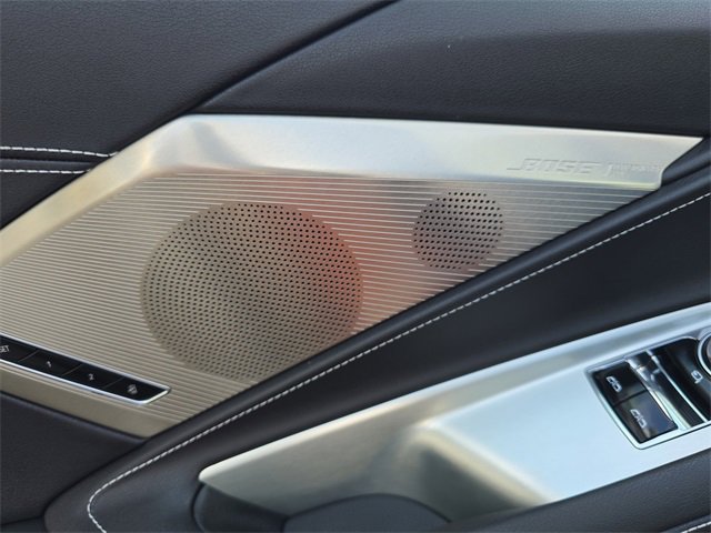 2023 Chevrolet Corvette 2LT photo 12