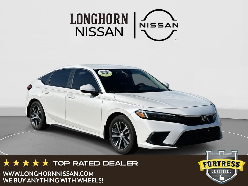 2024 Honda Civic Hatchback LX's photo