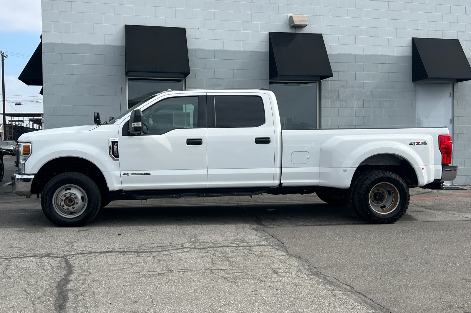 2022 Ford F-350 XL photo 7