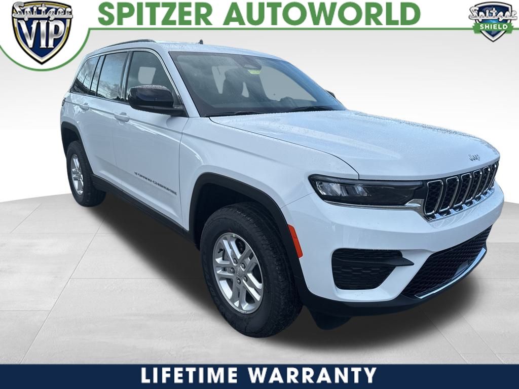 2025 Jeep Grand Cherokee Laredo's photo