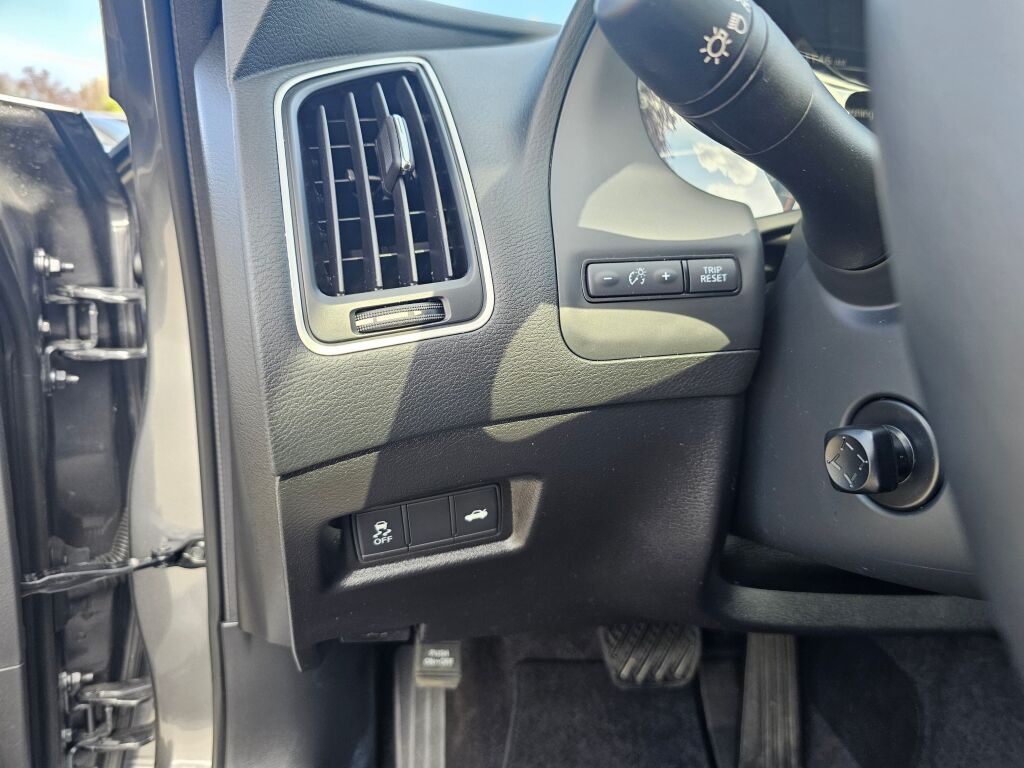2024 Infiniti Q50 LUXE photo 28