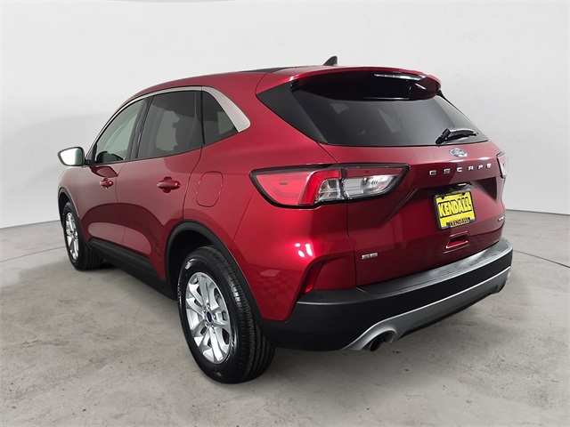 2022 Ford Escape SE photo 3
