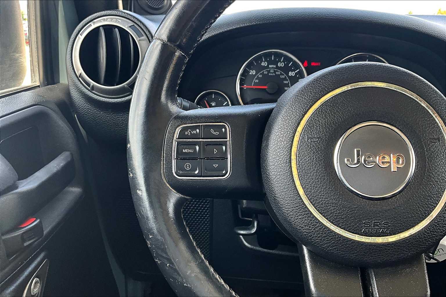 2014 Jeep Wrangler Unlimited Sport photo 19