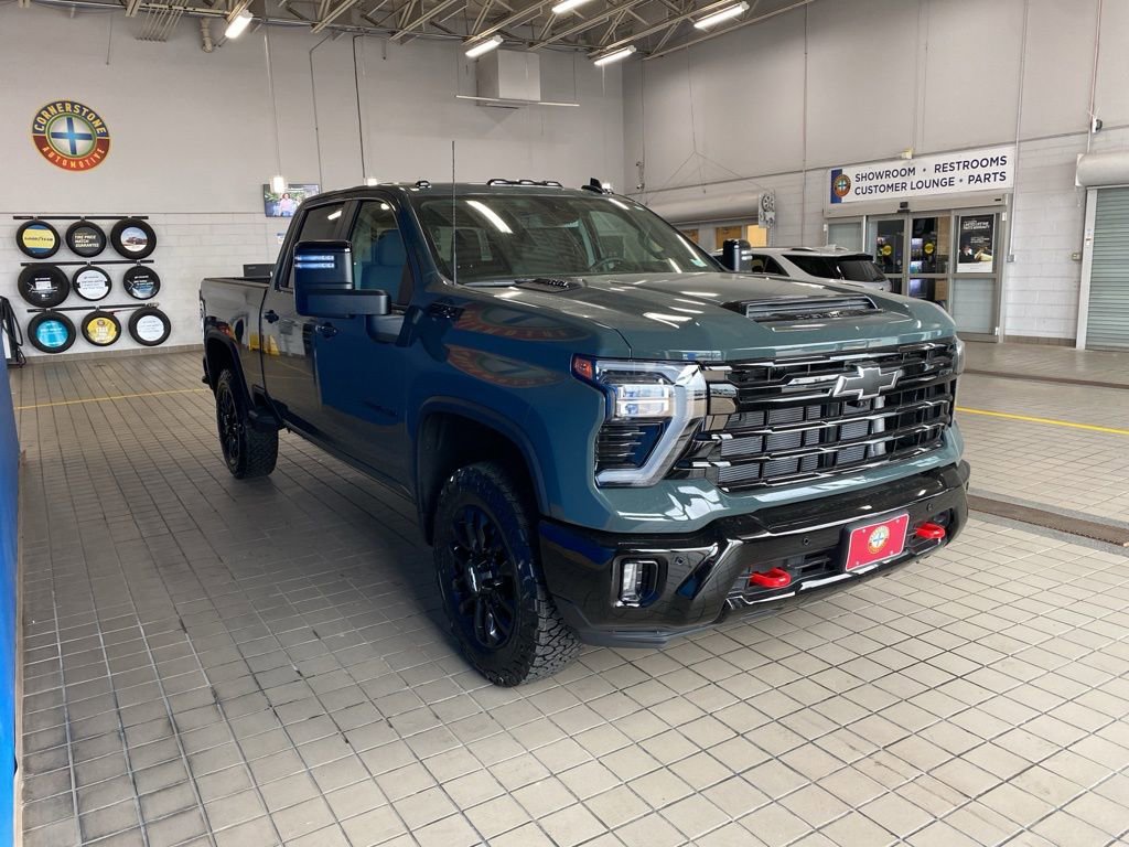 2025 Chevrolet Silverado 3500HD LT photo 15