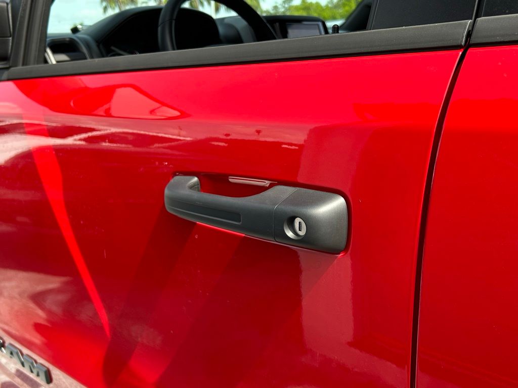 2025 Ram 1500 Tradesman photo 26