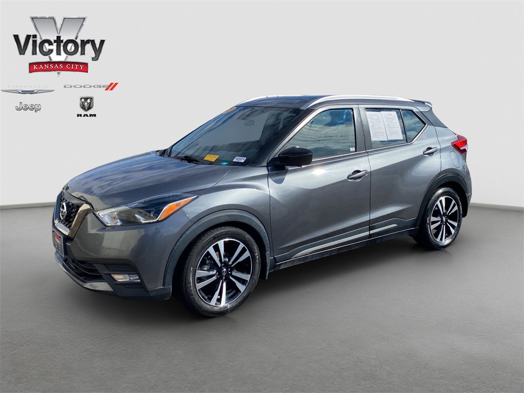 Used 2020 Nissan Kicks SR with VIN 3N1CP5DV3LL541503 for sale in Kansas City