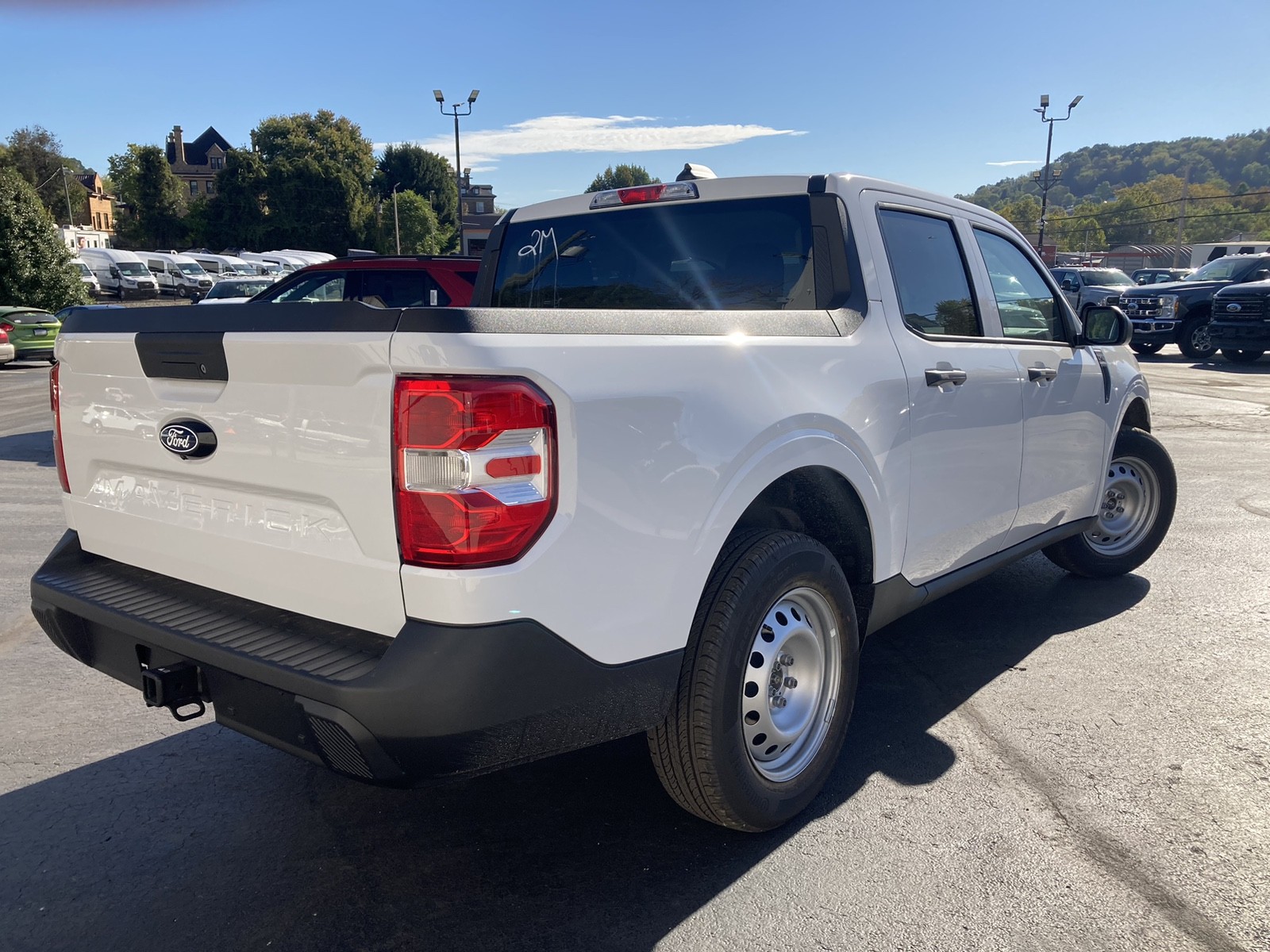 2025 Ford Maverick XL photo 2