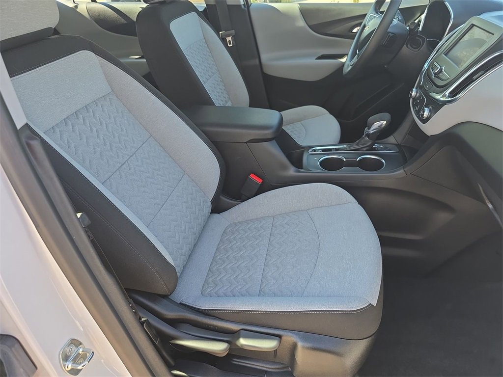 2024 Chevrolet Equinox LS photo 26