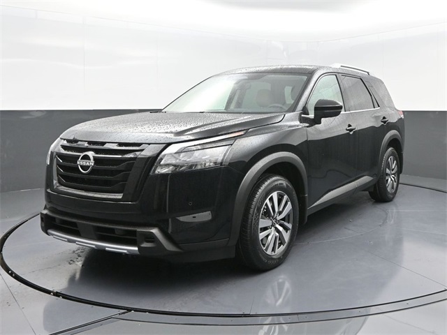 2025 Nissan Pathfinder SL's photo