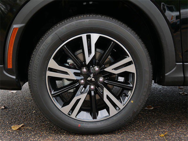 2026 Mitsubishi Eclipse Cross SE photo 3