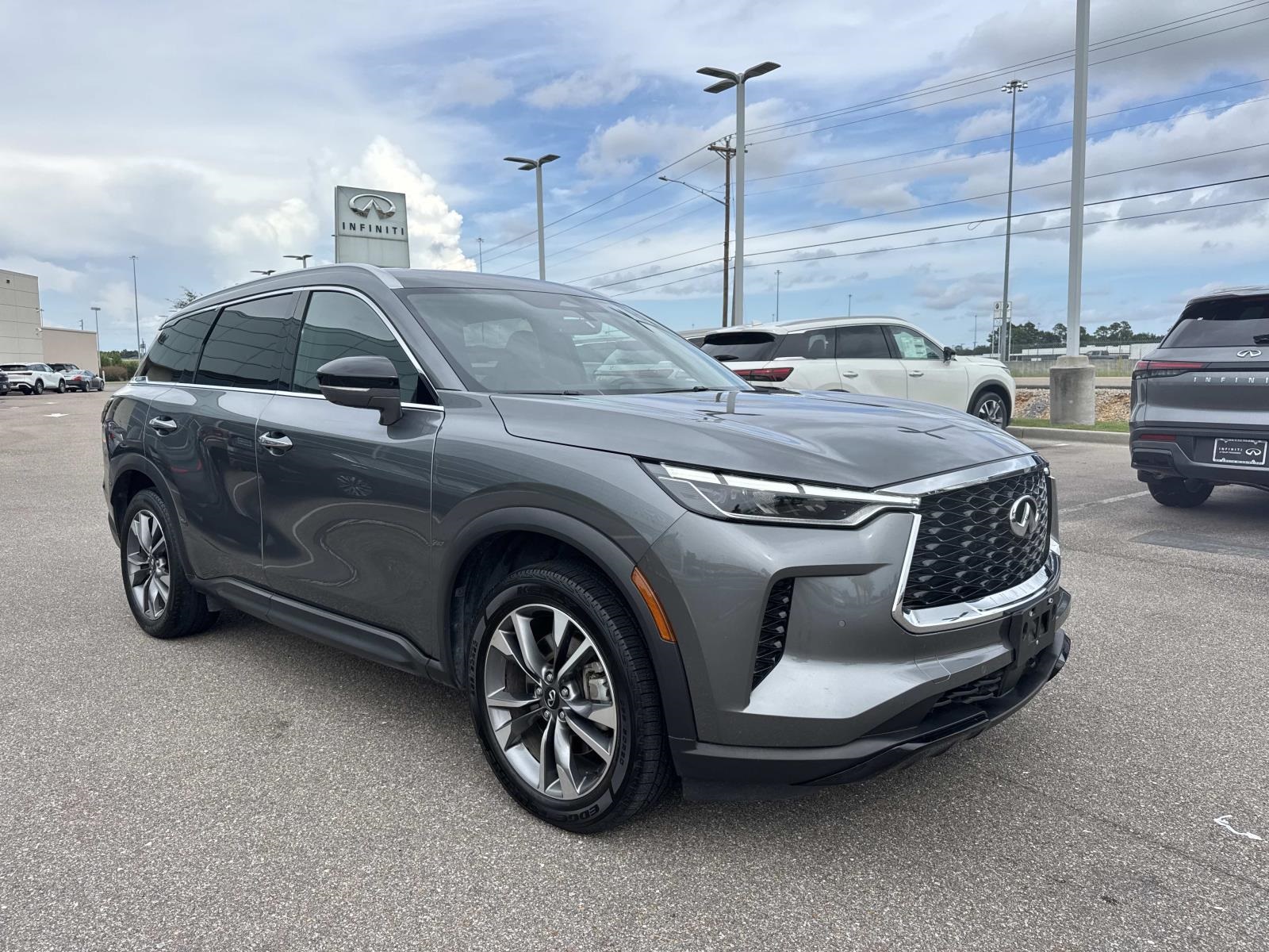 2024 Infiniti QX60 Luxe photo 3