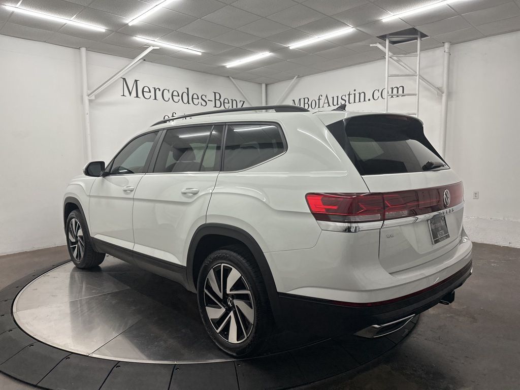 2024 Volkswagen Atlas SE Technology photo 4