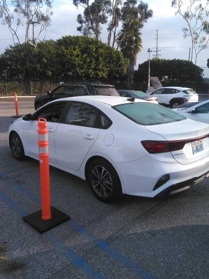 2023 Kia Forte LXS photo 2