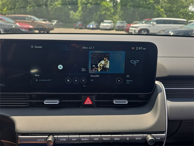 2025 Hyundai Ioniq 5 SE photo 16