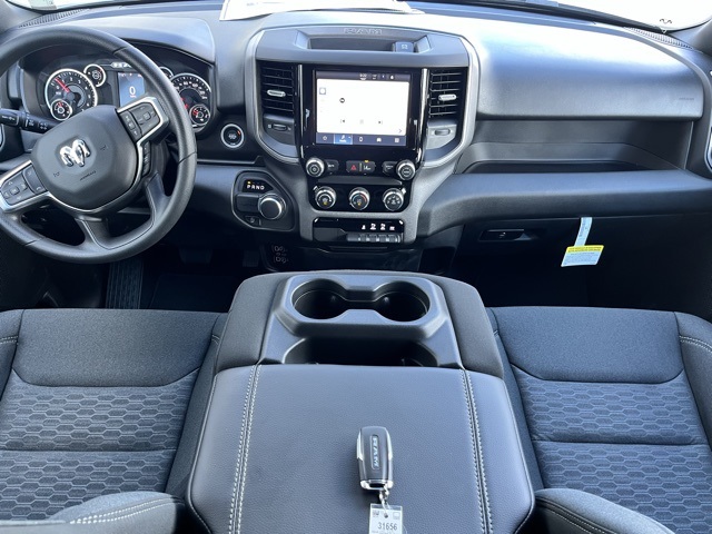2025 Ram 1500 Tradesman photo 9