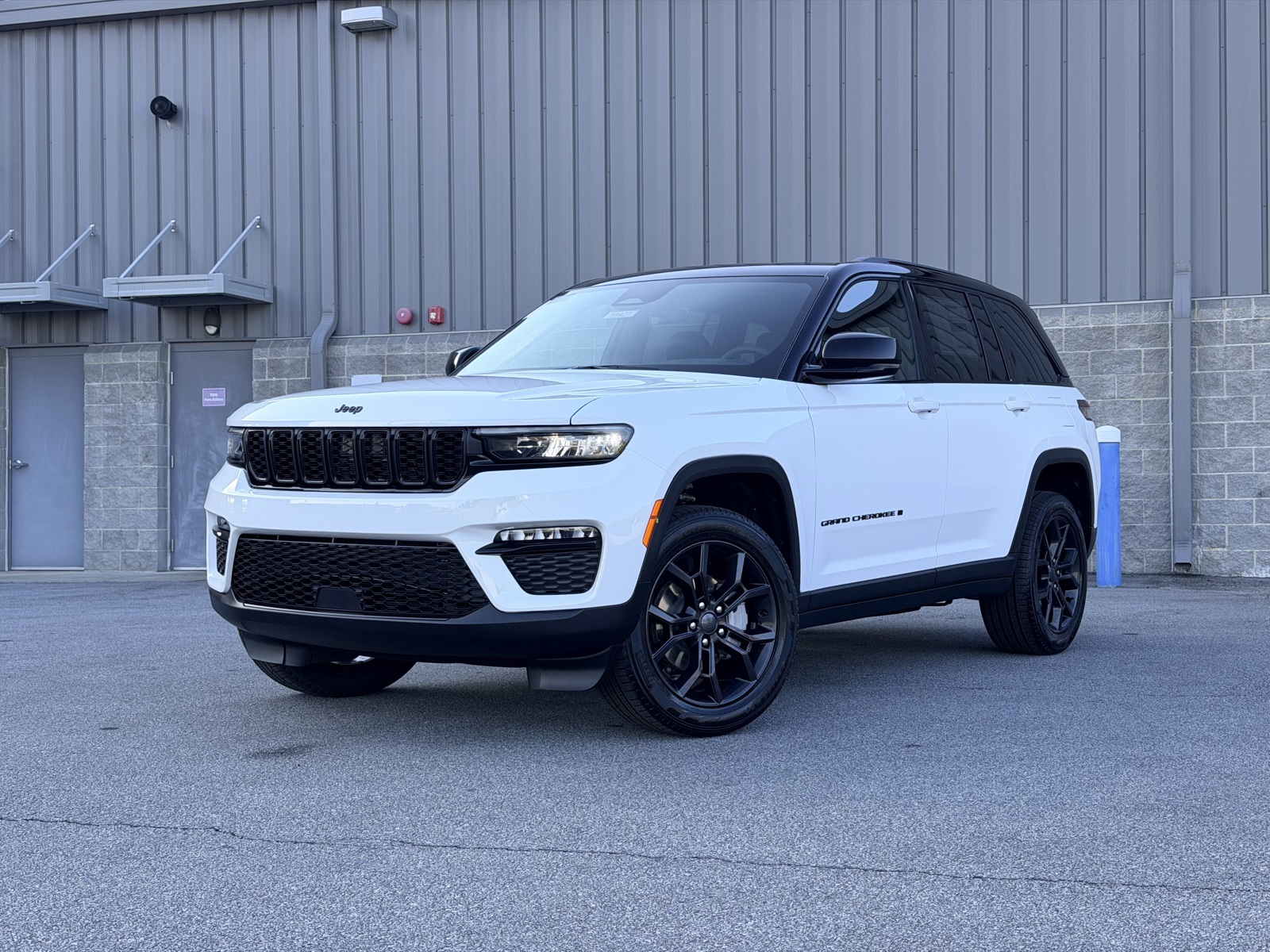 2025 Jeep Grand Cherokee Limited's photo