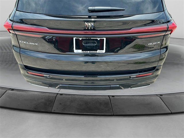2025 Buick Enclave Sport Touring photo 9
