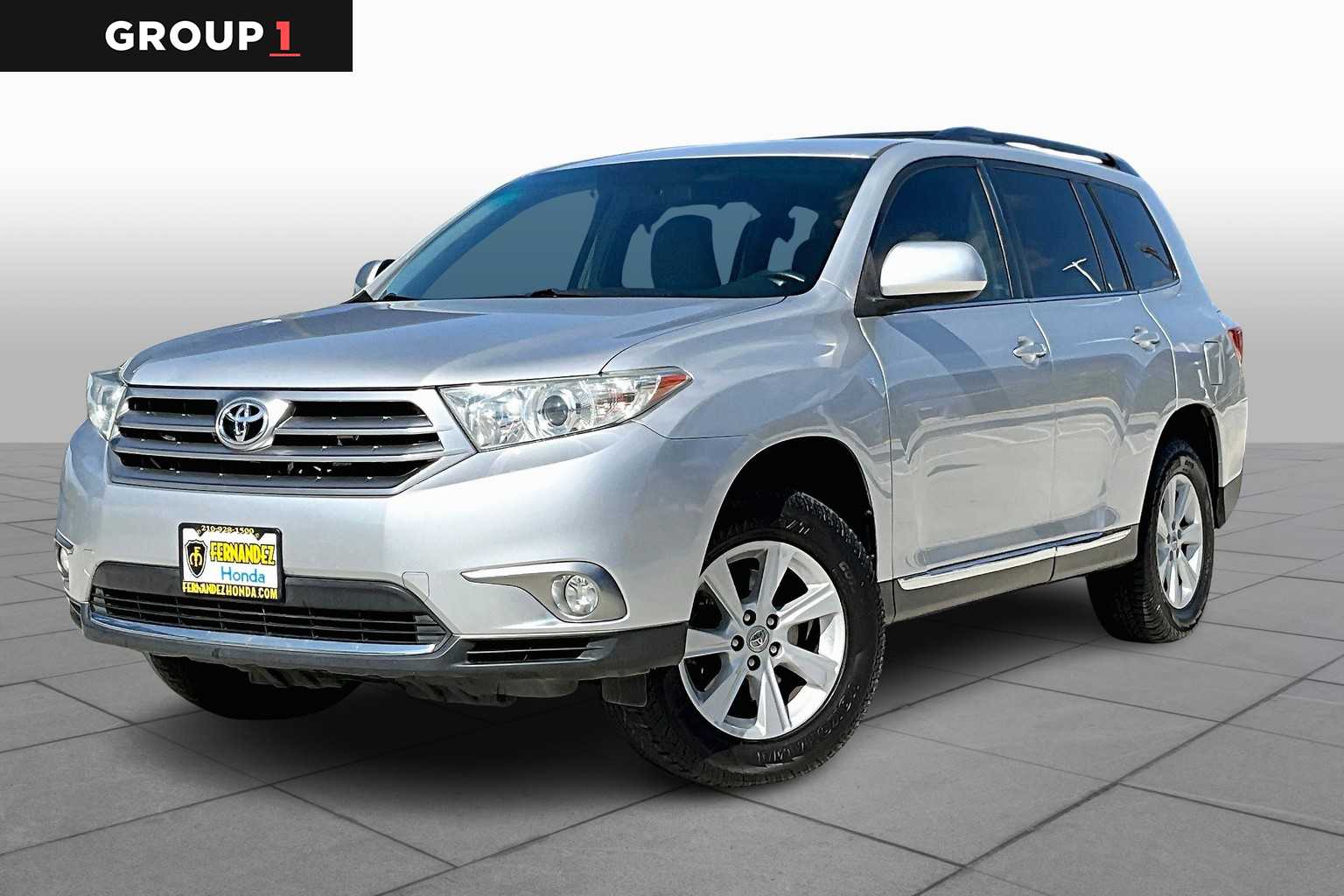 2013 Toyota Highlander Base's photo