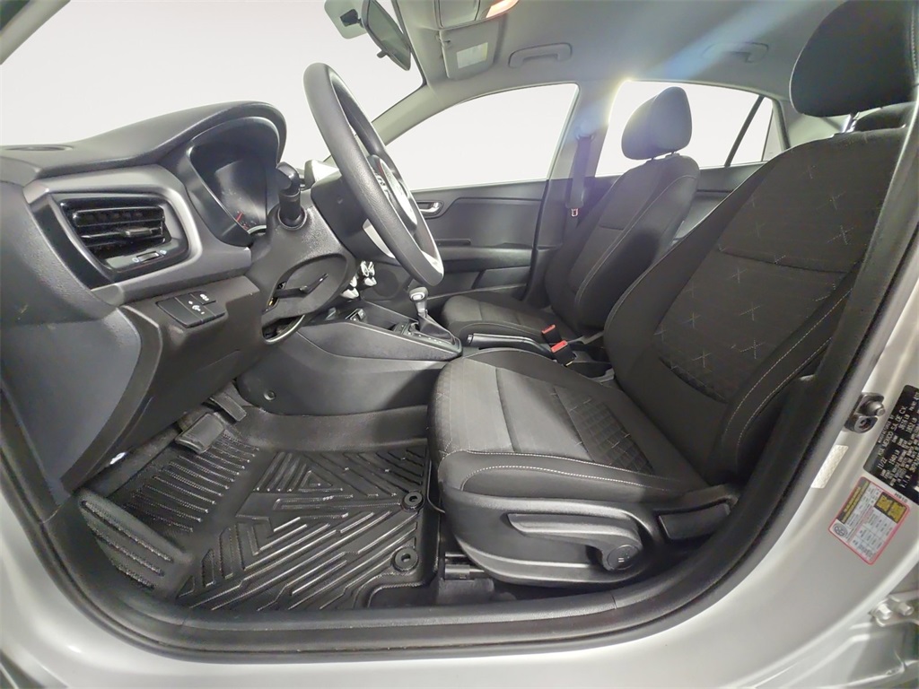 2023 Kia Rio LX photo 8