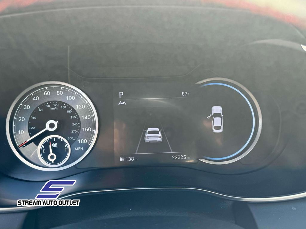 2023 Genesis G70 2.0T photo 23