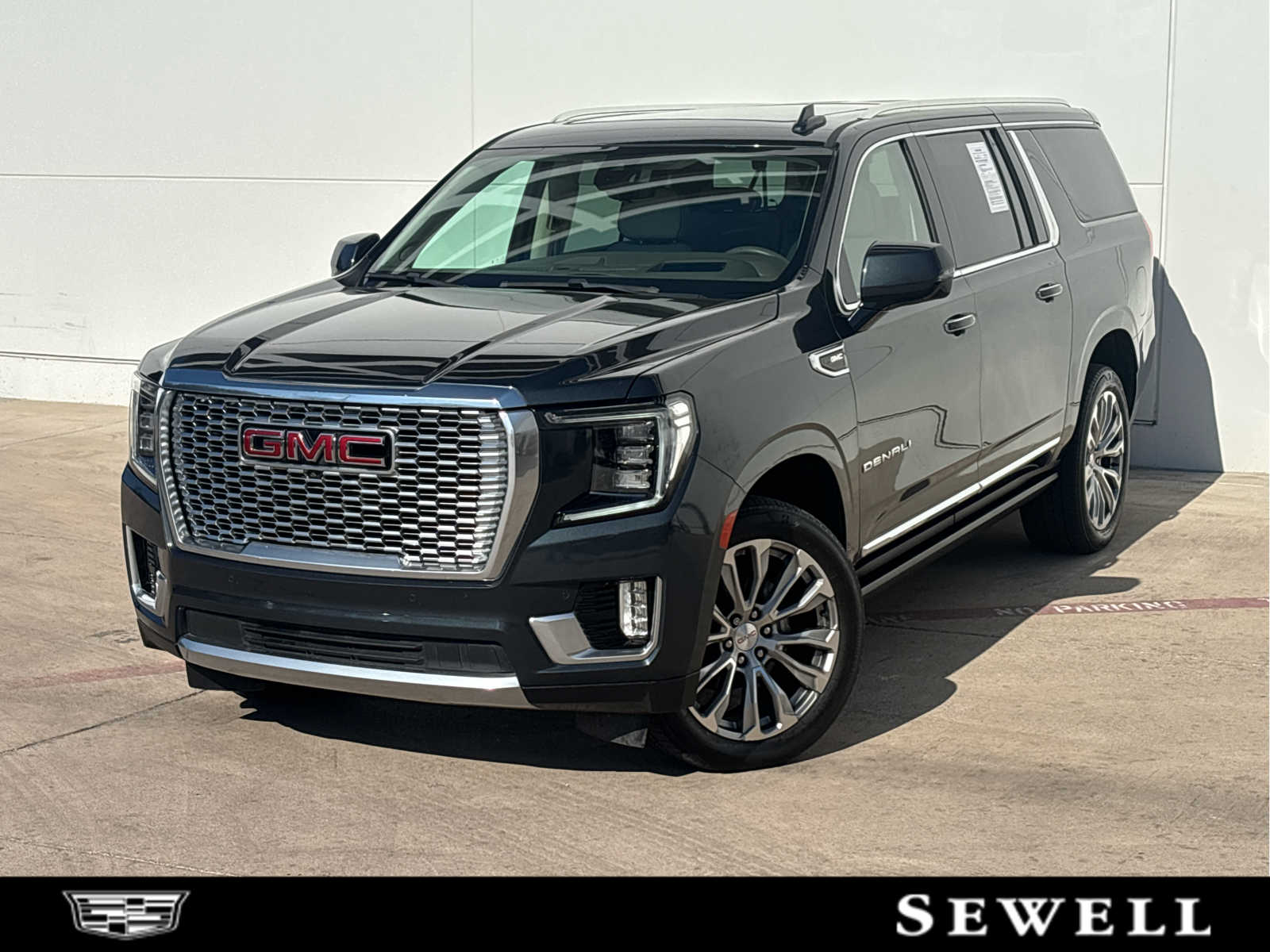 2021 GMC Yukon XL Denali's photo