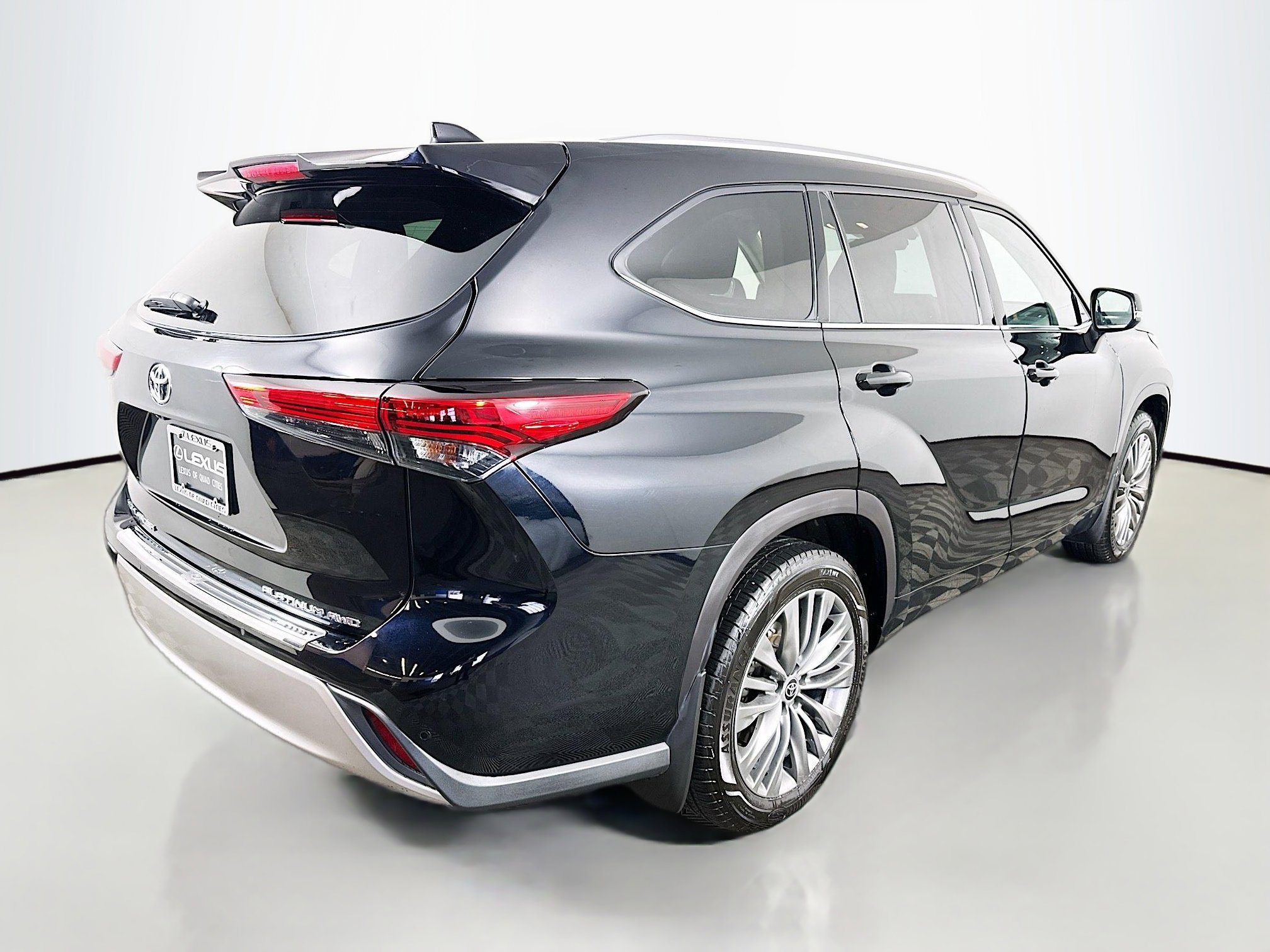 2020 Toyota Highlander Platinum photo 4