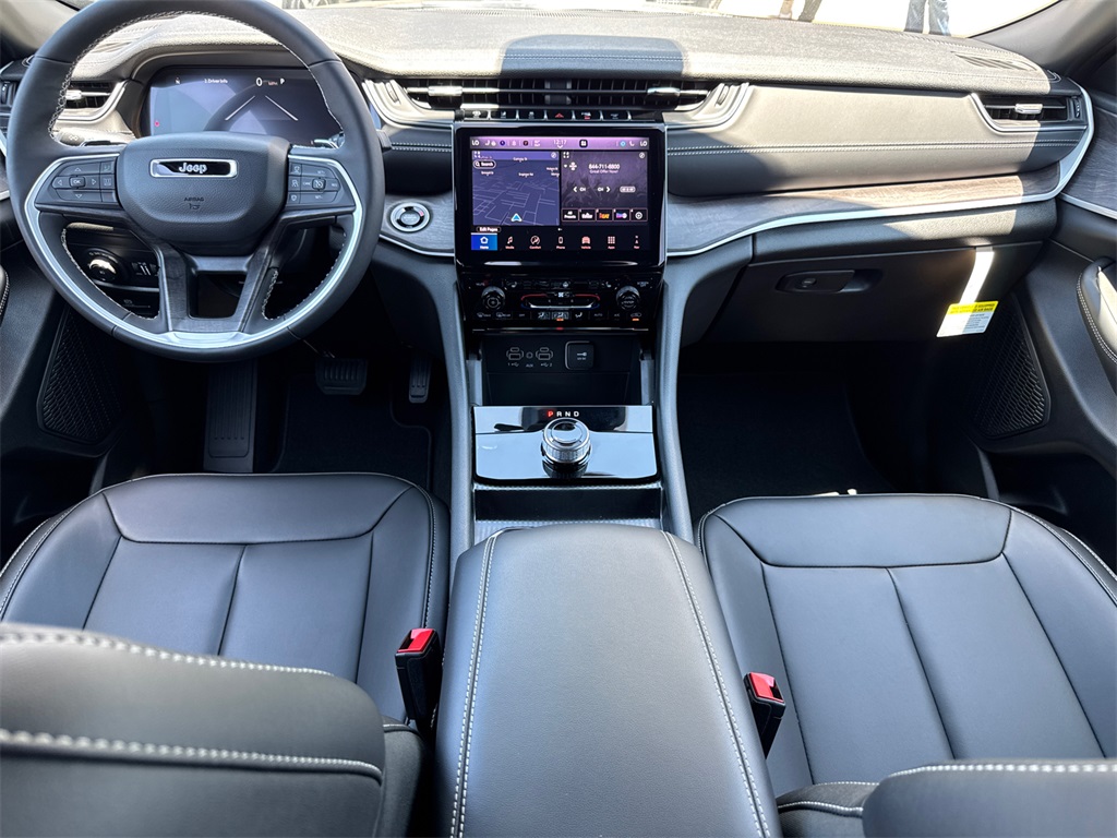 2025 Jeep Grand Cherokee Limited photo 20
