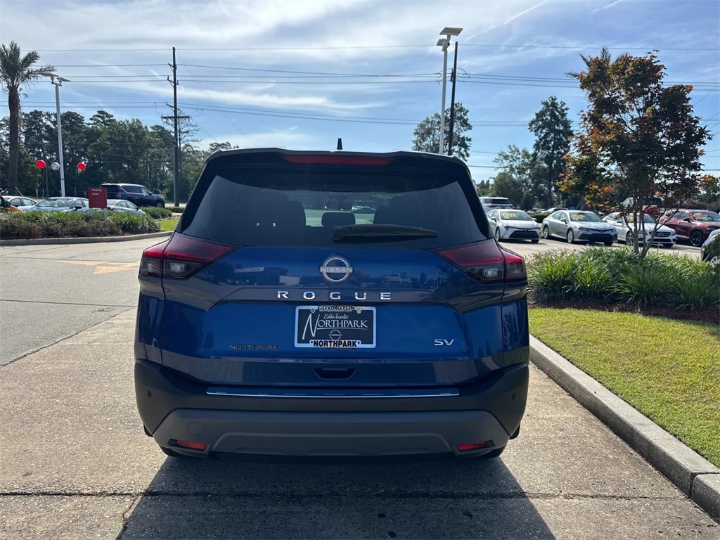 2023 Nissan Rogue SV photo 5