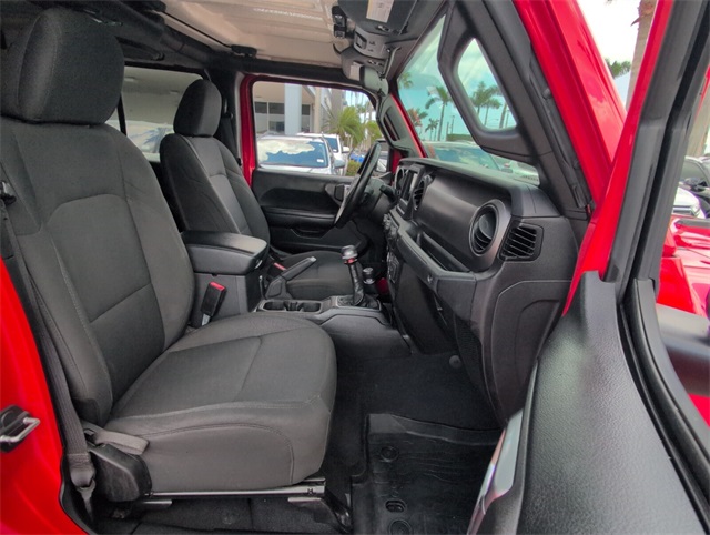 2021 Jeep Gladiator Willys photo 15