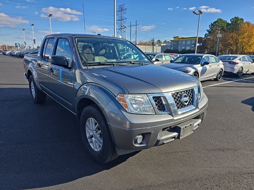 2016 Nissan Frontier SV photo 3