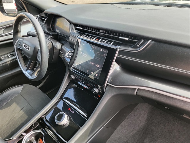 2022 Jeep Grand Cherokee Altitude photo 19