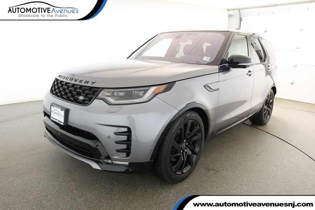 2021 Land Rover Discovery S R Dynamic's photo