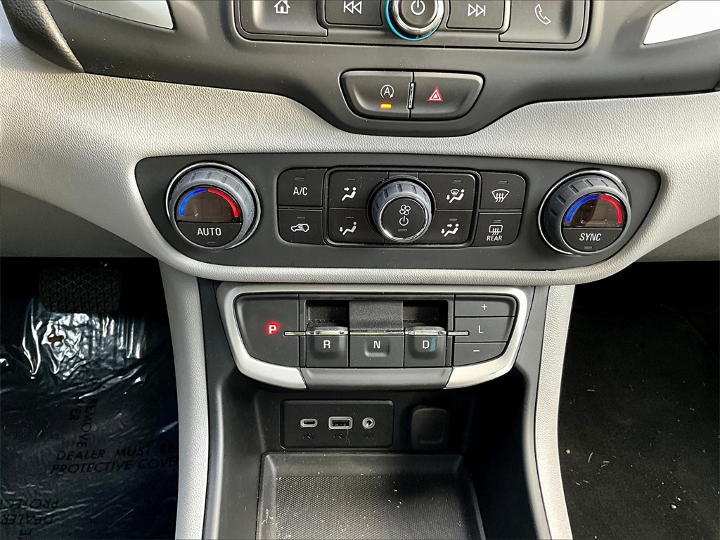 2023 Gmc Terrain SLE photo 25