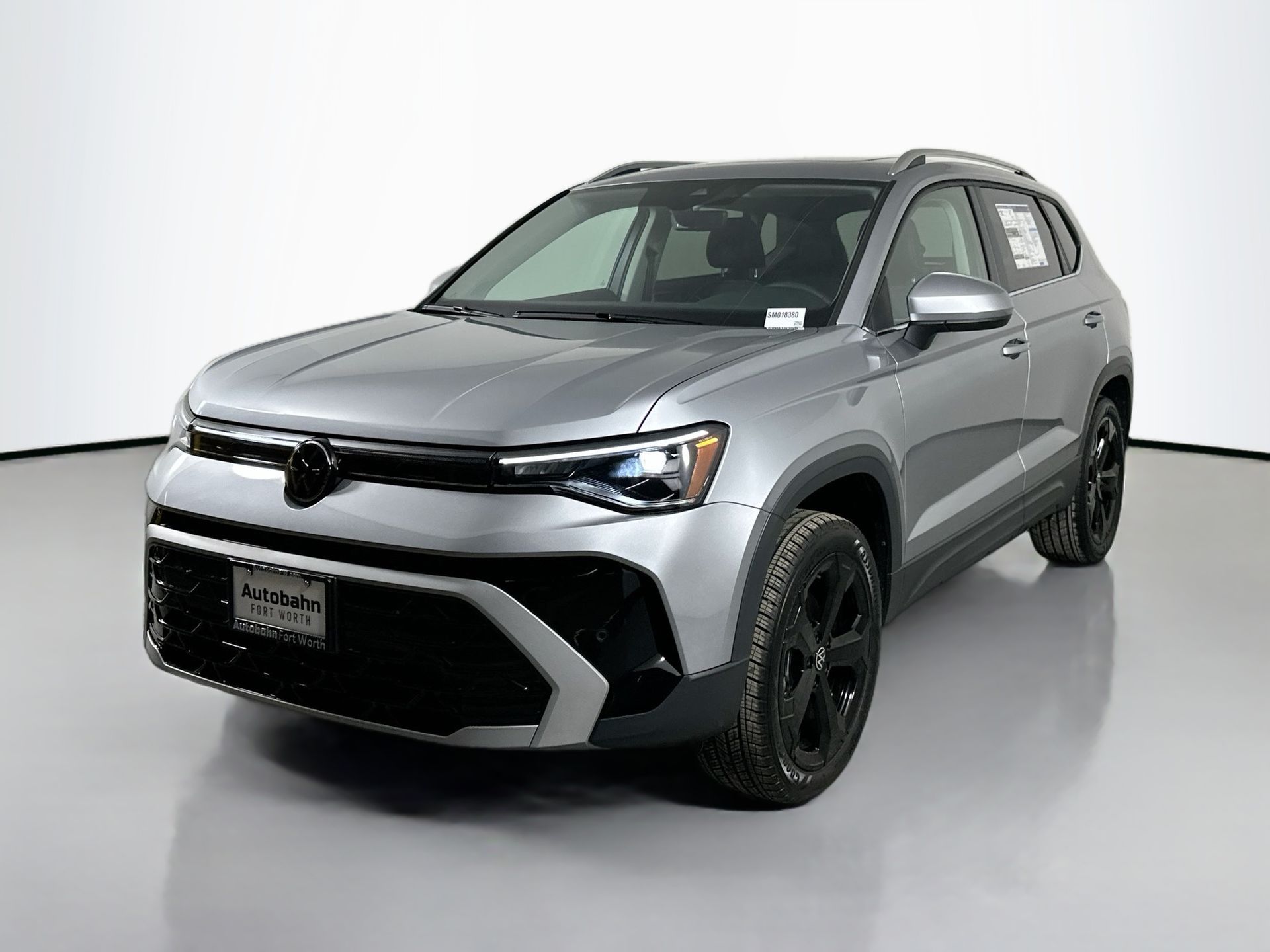 2025 Volkswagen Taos SEL photo 3