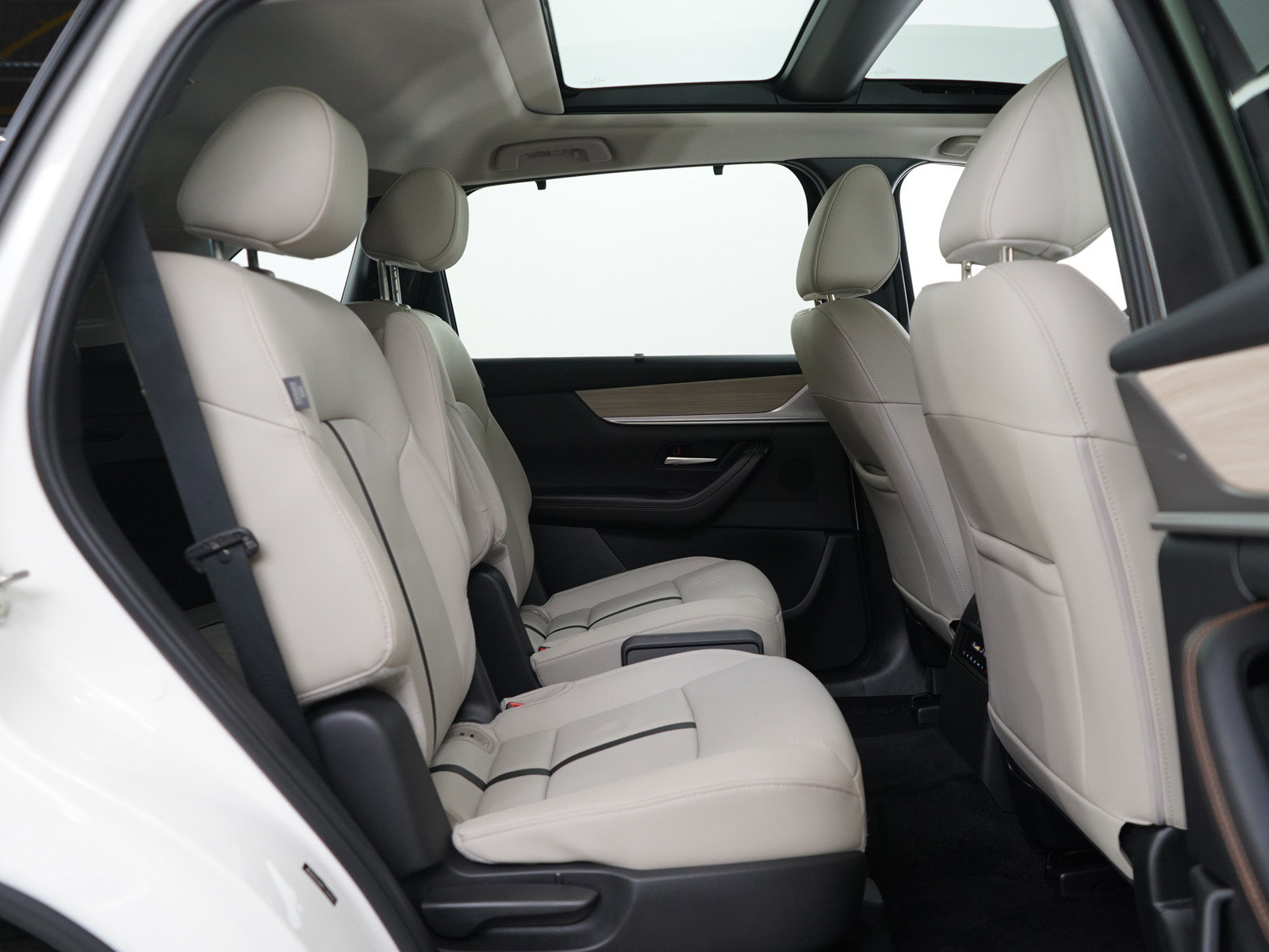 2024 Mazda CX-90 Premium photo 11