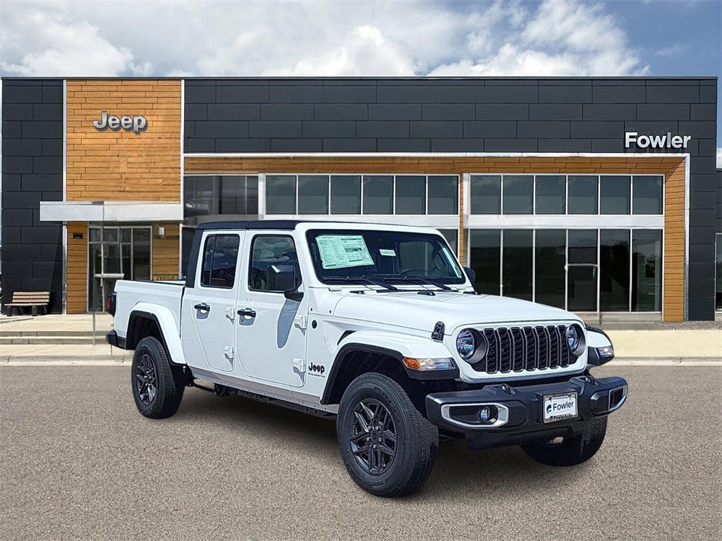 2024 Jeep Gladiator Sport S's photo