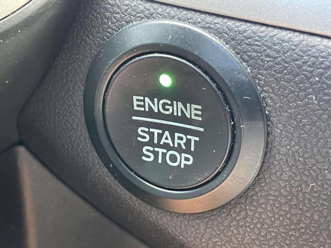 2020 Ford Escape SE photo 22