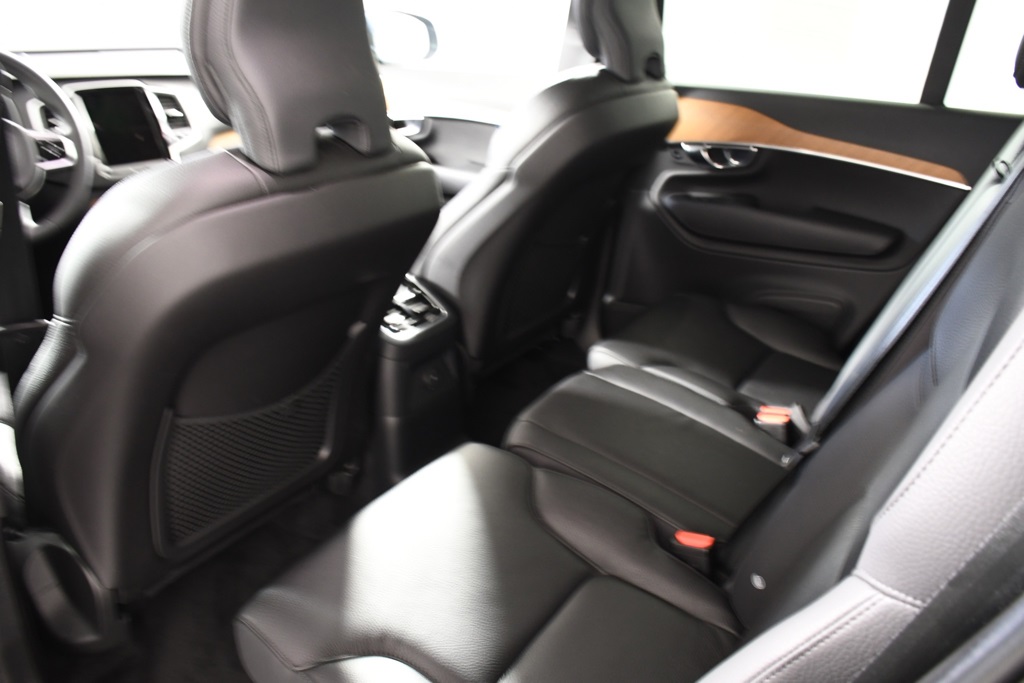 2023 Volvo XC90 Recharge T8 Core photo 24