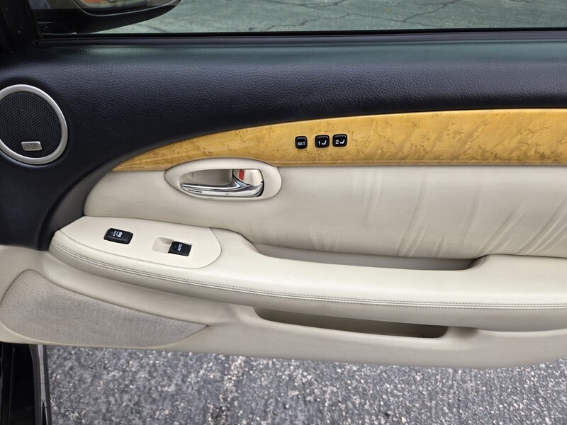 2005 Lexus SC 430 photo 12
