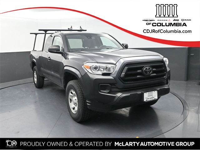 2022 Toyota Tacoma SR's photo